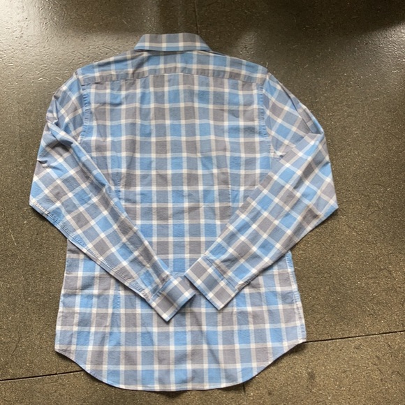 Express Fitted Button Down Shirt - Picture 3 of 6